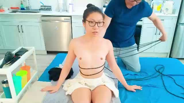 18not20's 31 min webcam recording on Chaturbate