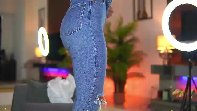 abbela_white recorded webcam show via Chaturbate 2026-10-19 13:39