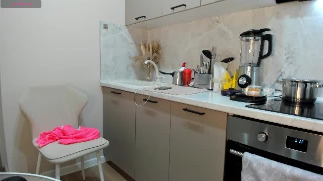 adelle_rimm live recording (2026-08-25 07:51) — Chaturbate