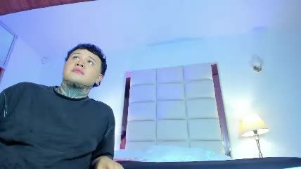 alex_and_miia_ full cam show (2026-08-06 00:55) — Chaturbate