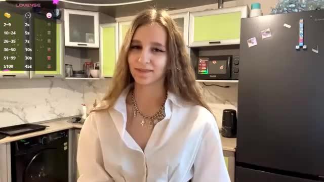 allegragoodner's cam show from 2026-09-17 12:36