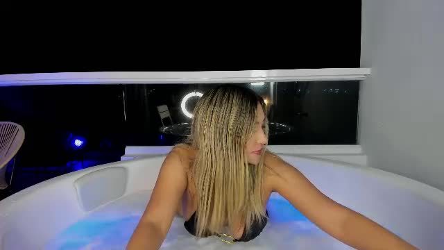 amelie_bunny_real Chaturbate live cam session (2026-07-02 05:55)