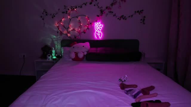 amurikky: Female recorded webcam show on Chaturbate
