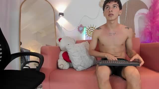 an_18_couple Chaturbate · hardcore cam show · 2026-08-11 02:32