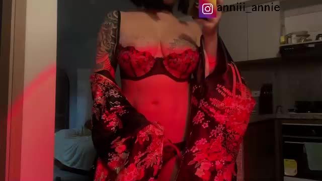 annie_snow_ live on Chaturbate — full cam show