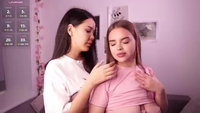 ariamila Chaturbate — live cam recording 2026-10-24 00:16