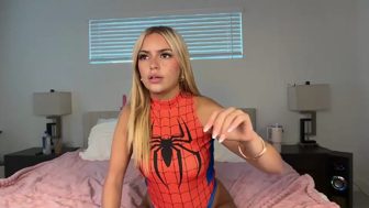 ava_synn's online cam show · Female