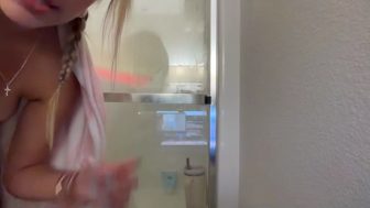 ava_synn live cam session (22 min) · Female