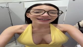BallerinaCappuccino_'s cam recording 2026-10-10 12:41 · Stripchat