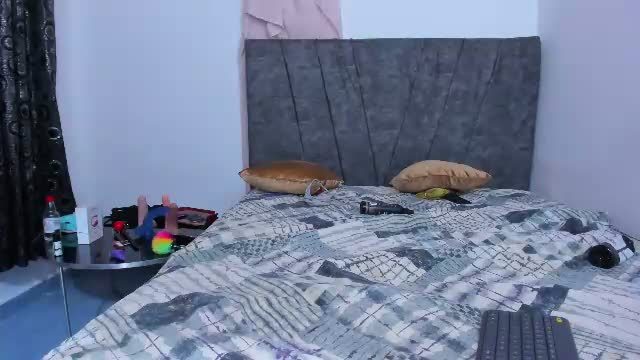 bella_bleak: 27 min live cam show on Chaturbate