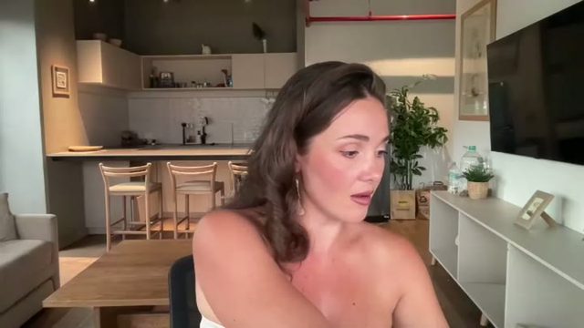 bloomyogi Female cam stream on Chaturbate 2026-09-26 21:00