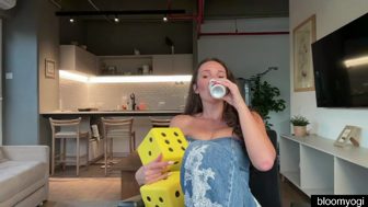 bloomyogi: webcam show recorded 2026-10-17 00:37