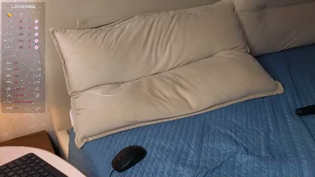 brightrays__ Chaturbate live cam show · Female