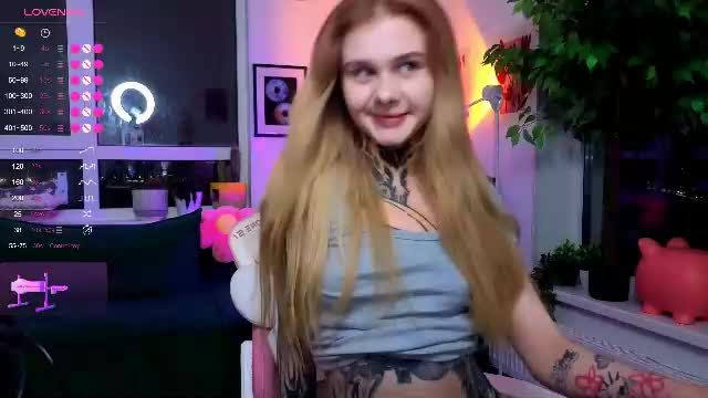 britney_lynch Chaturbate live cam video 2026-08-24 20:52