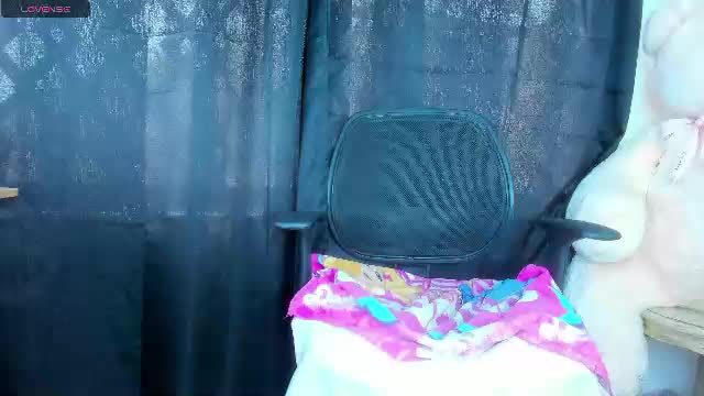 carolinalovehot xxx cam show (29 min) Chaturbate