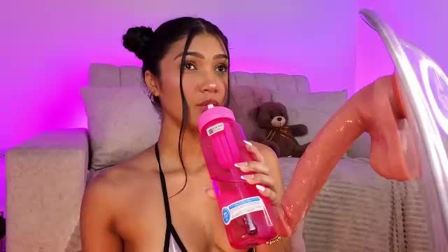 caseypierce_'s 40 min recorded cam show on Chaturbate