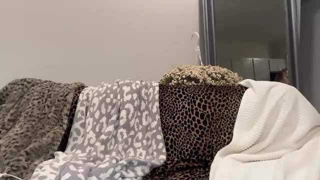 caseyyyhere's Chaturbate cam session — 2026-08-13 02:29