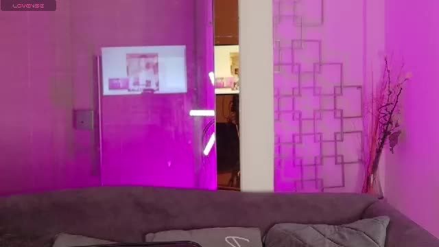 chris_lohan: Trans porn video on Chaturbate