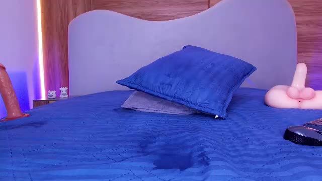 cloe_stanfort live cam video streamed on Chaturbate 2026-08-30 23:28