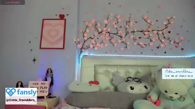 cobie_smoulders_ webcam broadcast Chaturbate 2026-08-04 04:50
