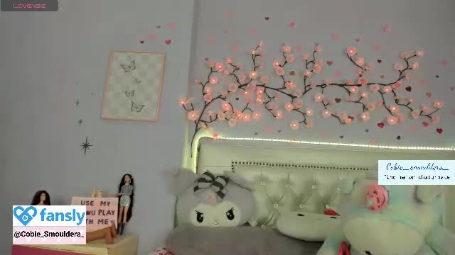 cobie_smoulders_ cam clip dated 2026-10-04 00:33