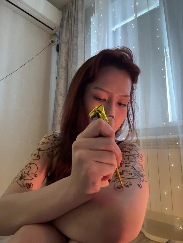 crazyaleona's live cam recording (Bongacams, 2026-07-19 06:48)