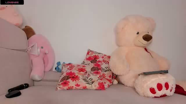curly_sweett's webcam broadcast 2026-08-11 18:59 · Chaturbate