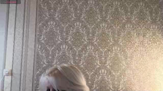 daldalduldula's cam broadcast 2026-07-01 10:31 · Chaturbate
