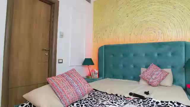 danielacrudu_ | webcam stream · Female · 39 min