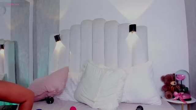 danna_ross101: Female cam broadcast on Chaturbate