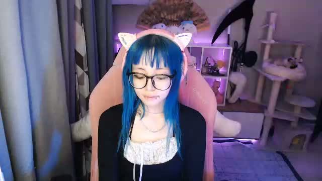 danyelleeyermann: Female webcam broadcast on Chaturbate
