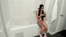 webcam session — dolllface live on Chaturbate