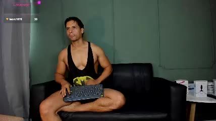 dominc_berry hardcore cam show dated 2026-09-06 16:11