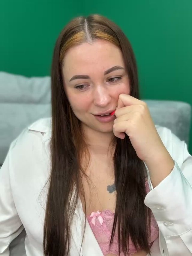 dreams4u's recorded cam show on Stripchat, 2026-08-30 11:19