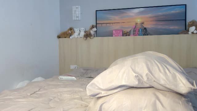 ellamirax — webcam session on Chaturbate, 2026-06-25 09:10