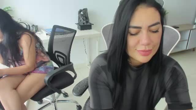 emillybrowm live cam recording (Couple) 2026-07-27 18:34