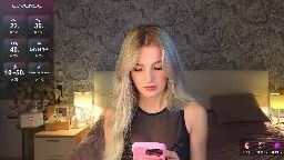 emilydancee live on Chaturbate — cam clip
