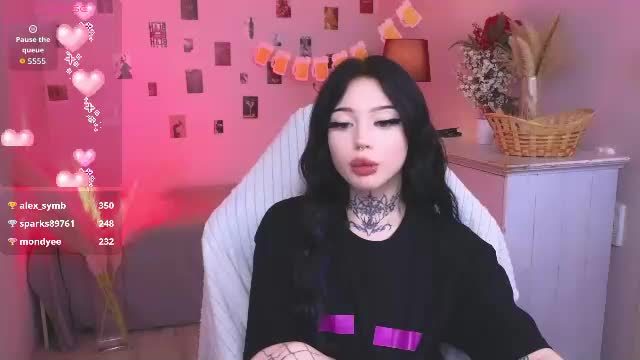emma_kirks's streamed cam show — recorded 2026-10-04 19:19