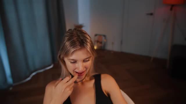 esmereal — cam clip on Chaturbate, 2026-08-26 09:34