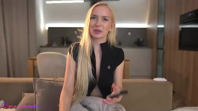 eva_m1racle Chaturbate live cam session 2026-10-01 02:11