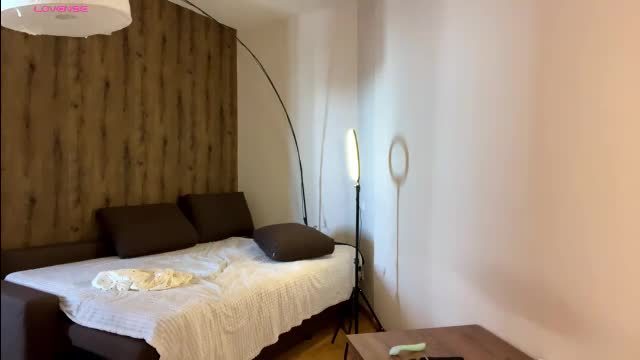 evaswettie Chaturbate livestream recording 2026-09-18 06:06