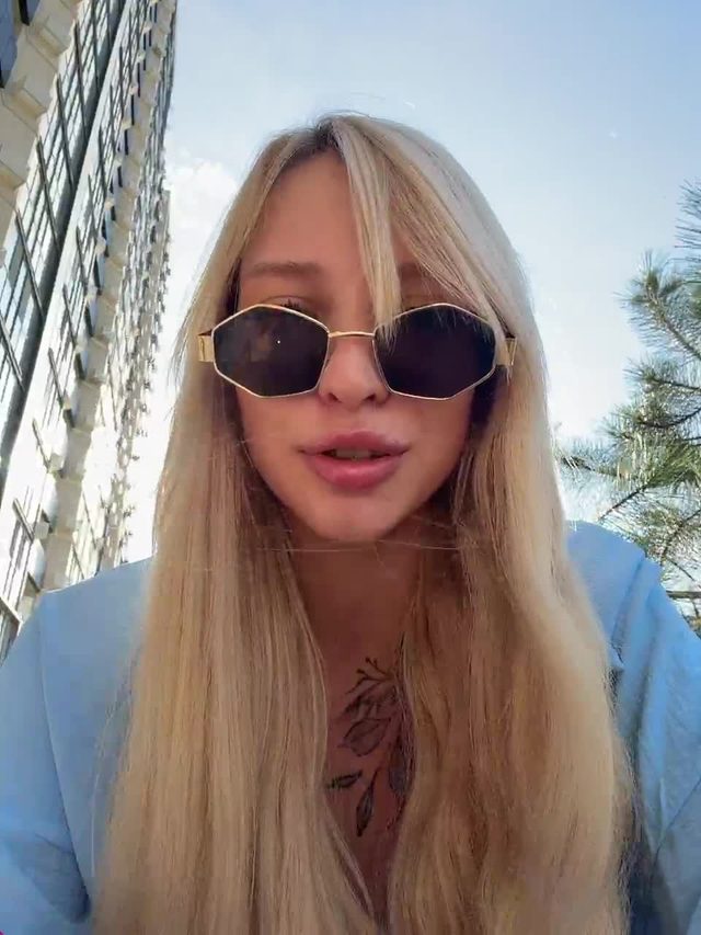webcam recording 2026-06-18 17:30 — ewabrown Bongacams