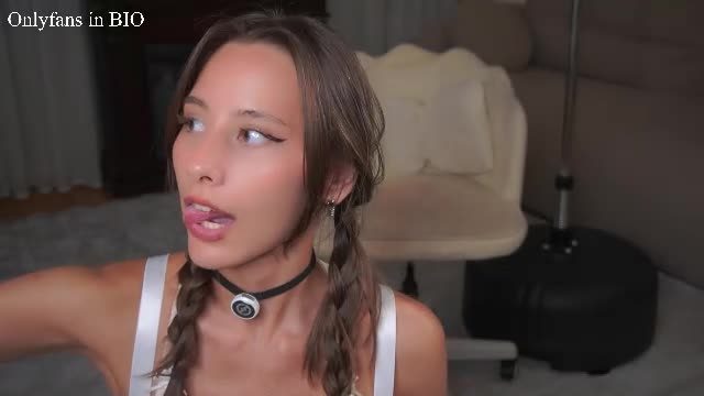 falinecrosthwaite — the live show from Chaturbate, 2026-07-03 15:25