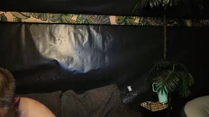 fillmeupmama broadcasting on Chaturbate — live recording