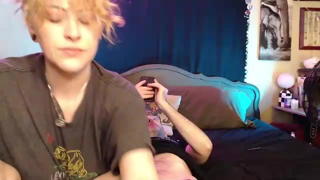 foxymalloryknoxy69 broadcasting on Chaturbate — porn show