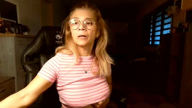 francelune Chaturbate xxx porn (2026-08-25 15:48)
