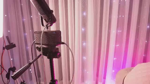 goddess_eli77's recorded cam show (Chaturbate, 2026-08-28 09:48)