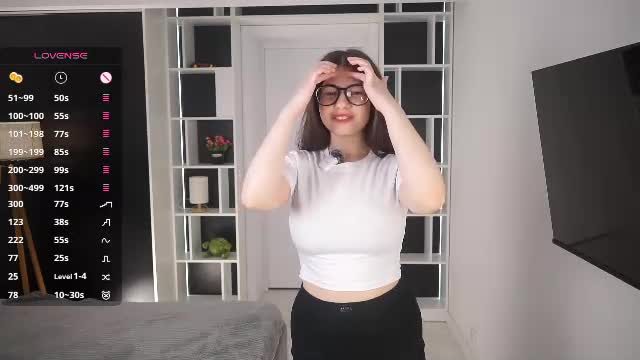 hanamcrorie (Chaturbate) livestream recording 2026-06-28 08:18