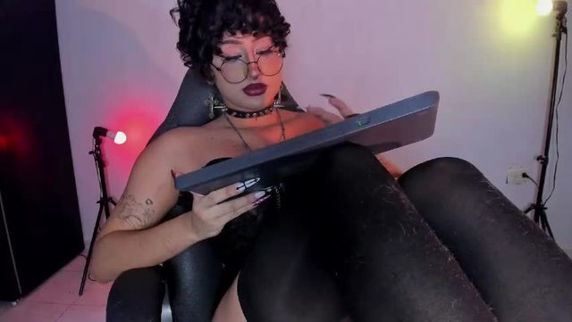 heka_prudence's cam stream (Chaturbate, 2026-05-18 11:00)