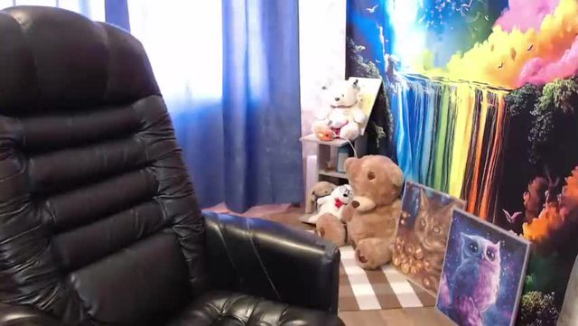 helen_bee Female live cam session on Chaturbate 2026-05-26 09:33